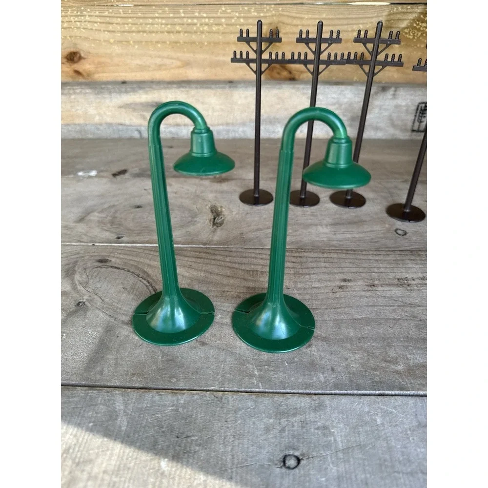 VINTAGE 6 MARX Toy Train‎ Accessories 7- Telephone Poles Plastic 2- Light Poles